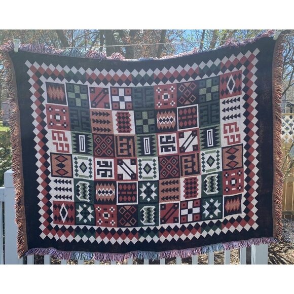 Geometric Patterned Throw Blanket - Picture 1 of 7